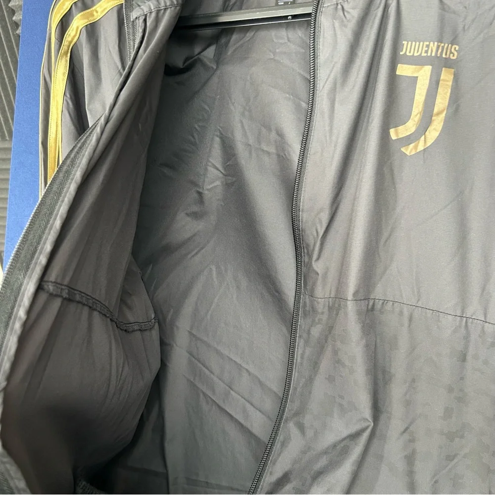 Adidas‎ Men's Black and Gold Juventus Windbreaker